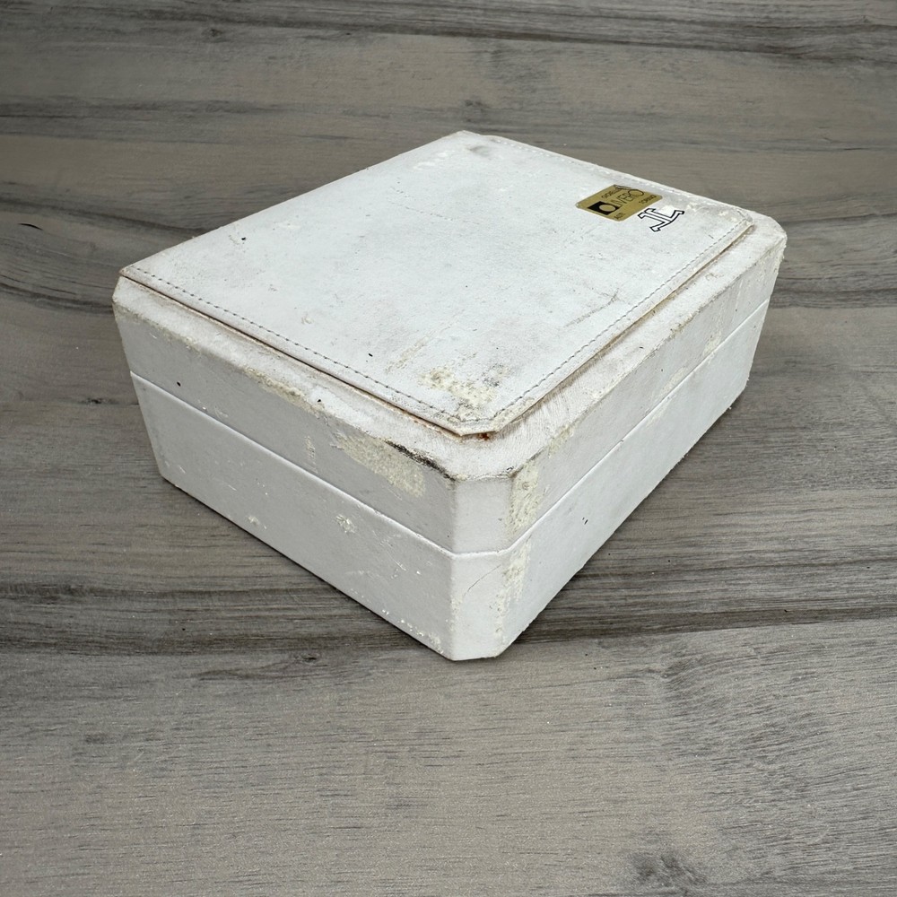 JLC Watch Box 2000s White Empty.