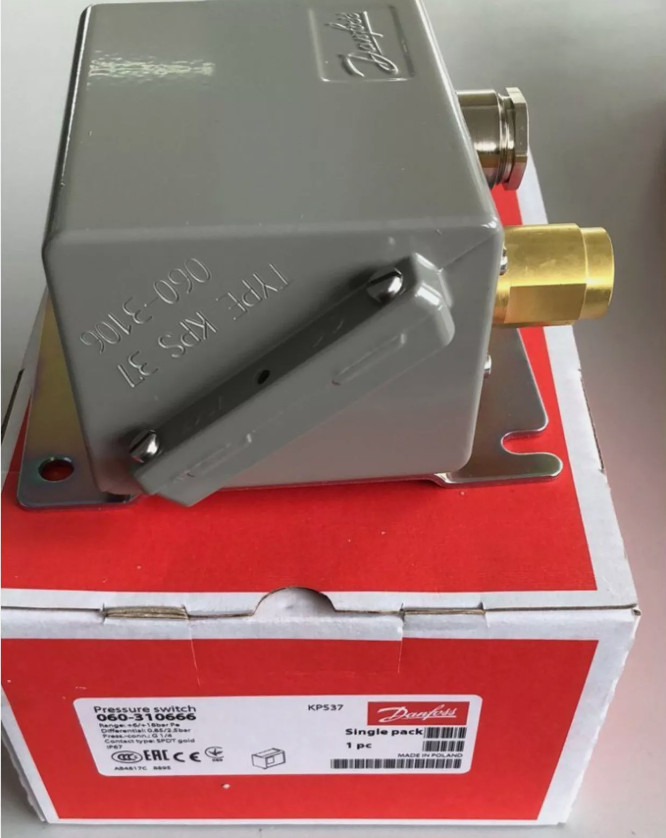 Danfoss KPS37 060-310666 heavy-duty pressure switch
