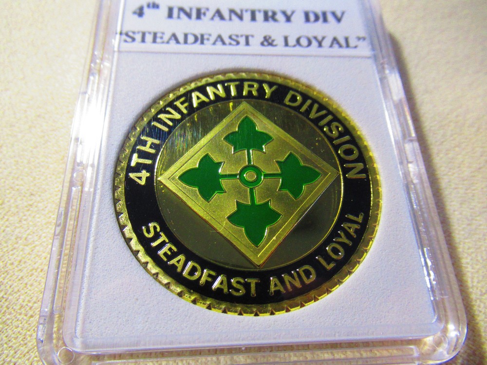 US ARMY 4th INFANTRY DIVISION Challenge Coin