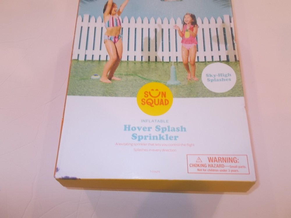 SUN SQUAD Inflatable Hover Splash Sprinkler With Sky High Splashes