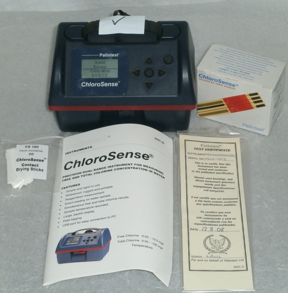 Palintest ChloroSense Analyzer with accessories