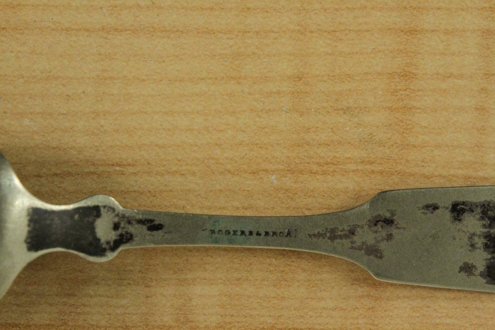 Antique Rogers Bros 1874 Silver Plate Plain Pattern Teaspoon Monogrammed ME