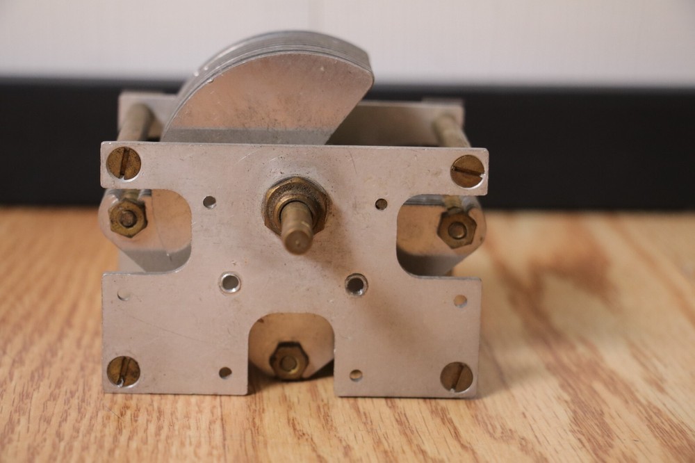 1x SPLENDID DE LUXE MODEL A RADIO Replacement variable tuning capacitor