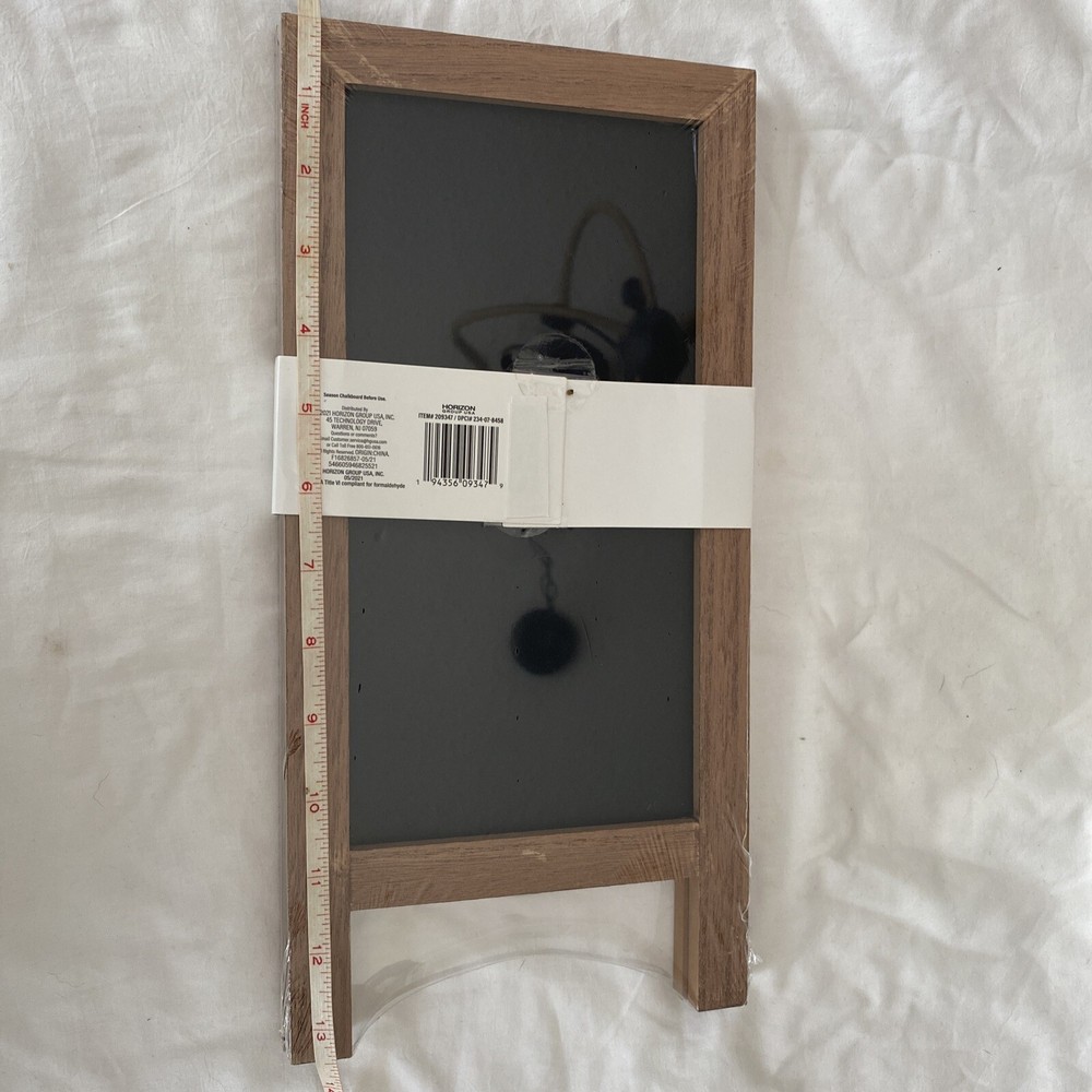 CHALKBOARD SCOREBOARD EASEL