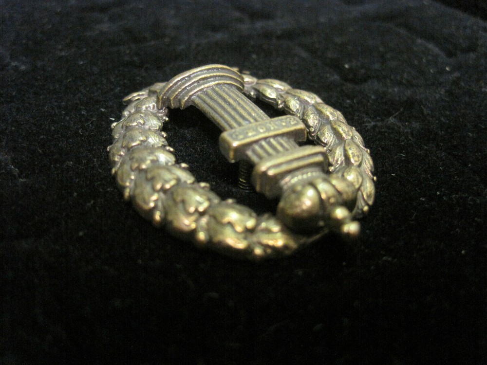 Pin. Badge. Law Academy. USSR.