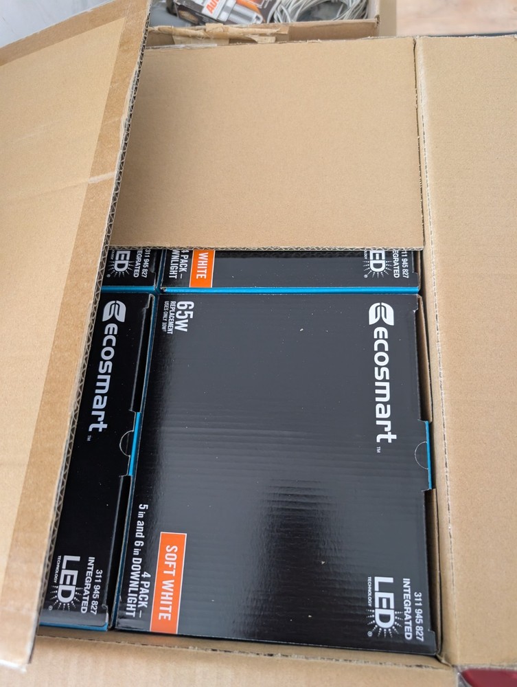 4 pack Ecosmart 65w 5” - 6" Downlight Dimmable Soft White Screw-in Base NEW