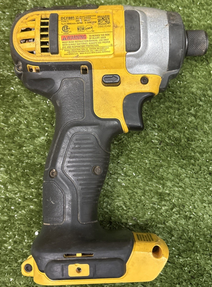 Dewalt 20v 1/4 Impact Driver Bundle With 2 Batteries