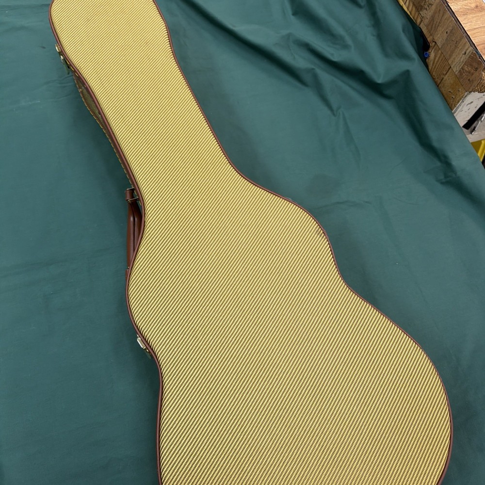 Stevens ukulele bass. UB-082 With Case