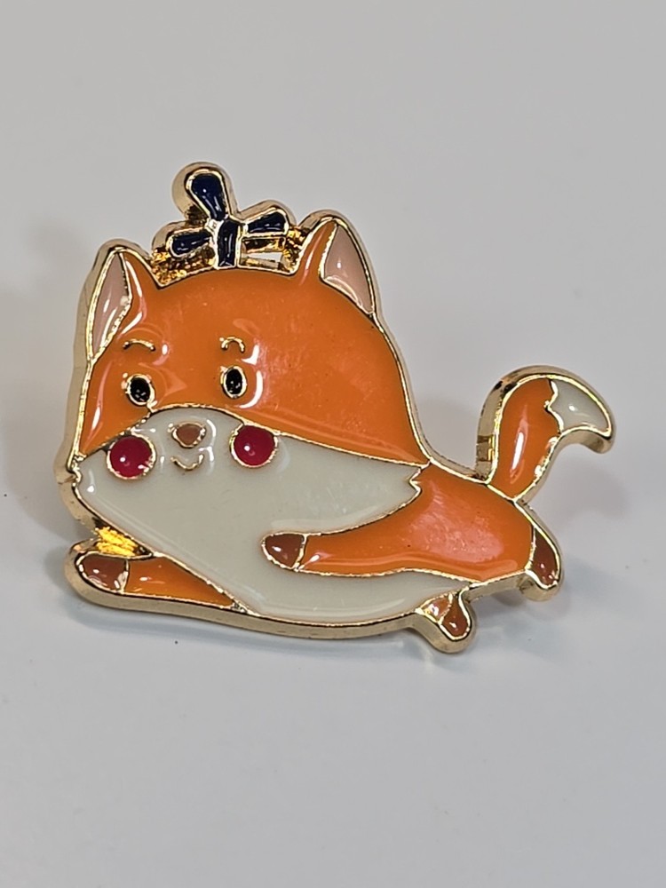 Fox Jumping Lapel Pin