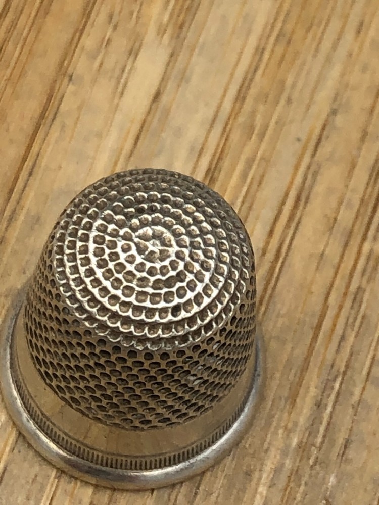 Vintage Sterling Silver Thimble, size 9, Larkin