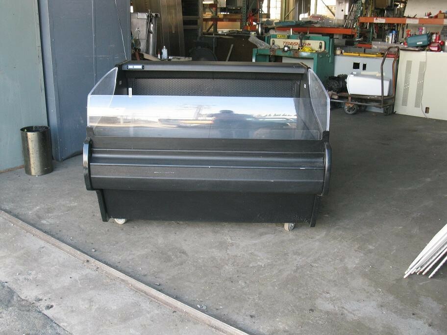 Display Case  self-contained refrigeration