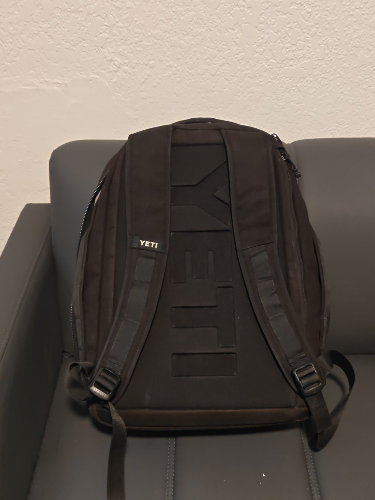 YETI Tocayo 26 L Backpack Black