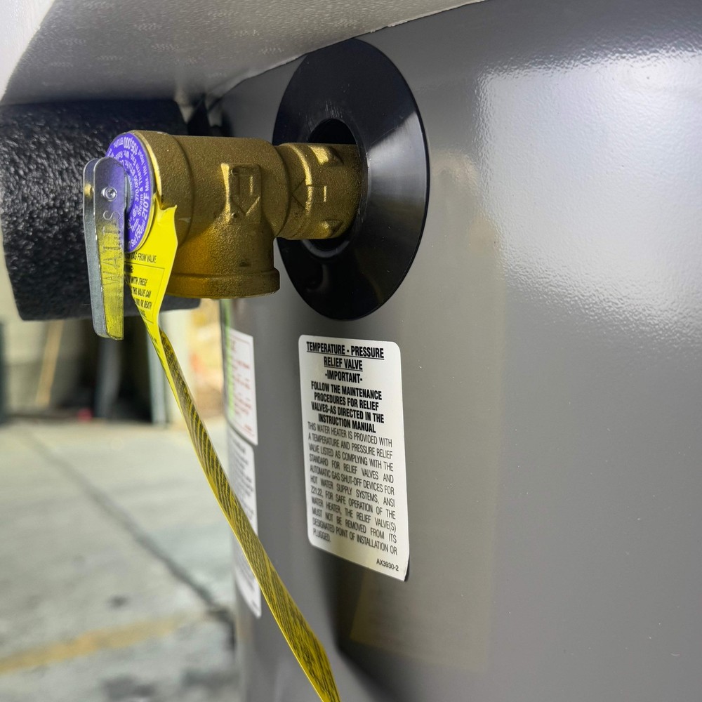 RHEEM Hybrid Electric Water Heater Sz 63” H x 24” D Grey HPLD65-1RH