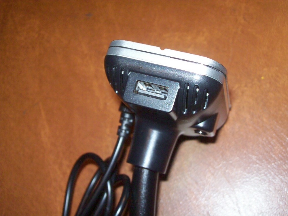 Scosche FM Stereo Transmitter FMTD3PRO