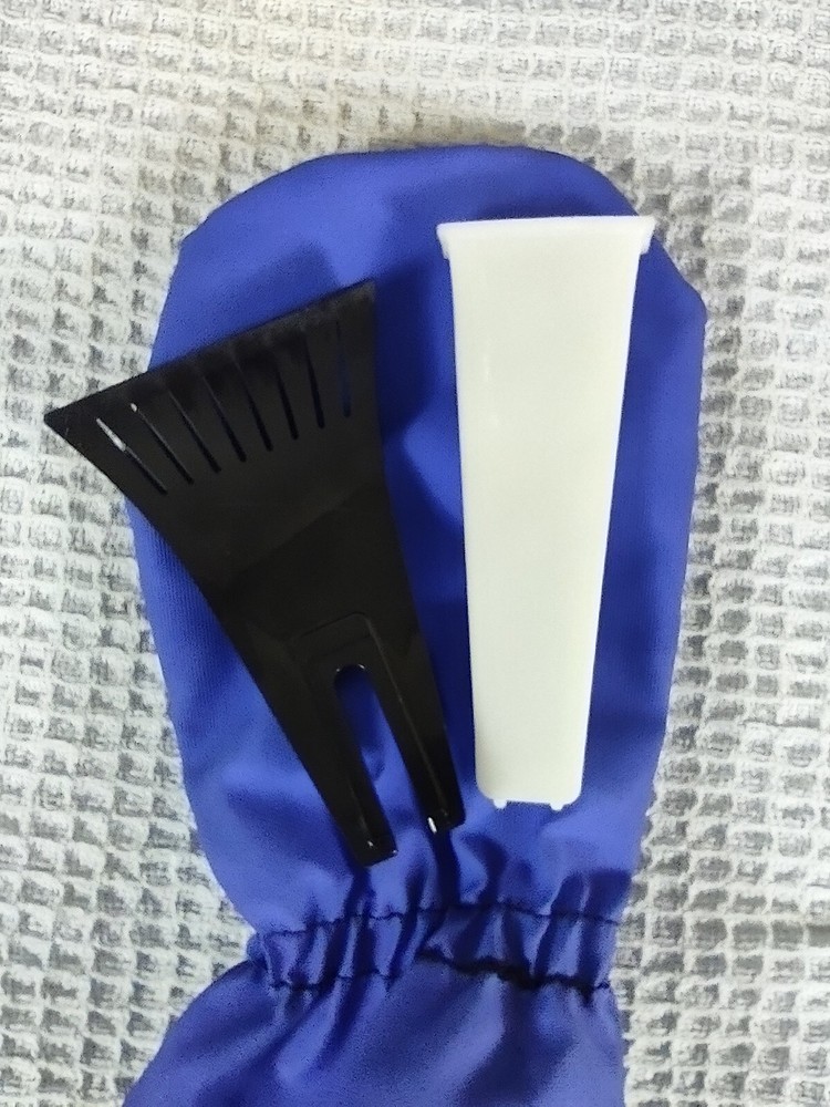 BEAR CLAW ICE SCRAPER BLUE FLEECE LINED MITT SUB ZERO