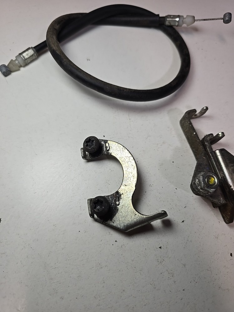Yamaha MT-07 2014 - 2017 Seat Latch & Cable
