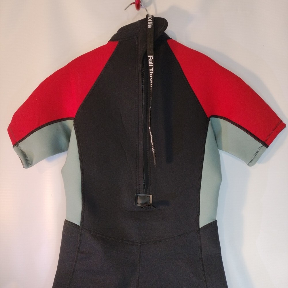 FULL THROTTLE shorty wetsuit , size Junior Large