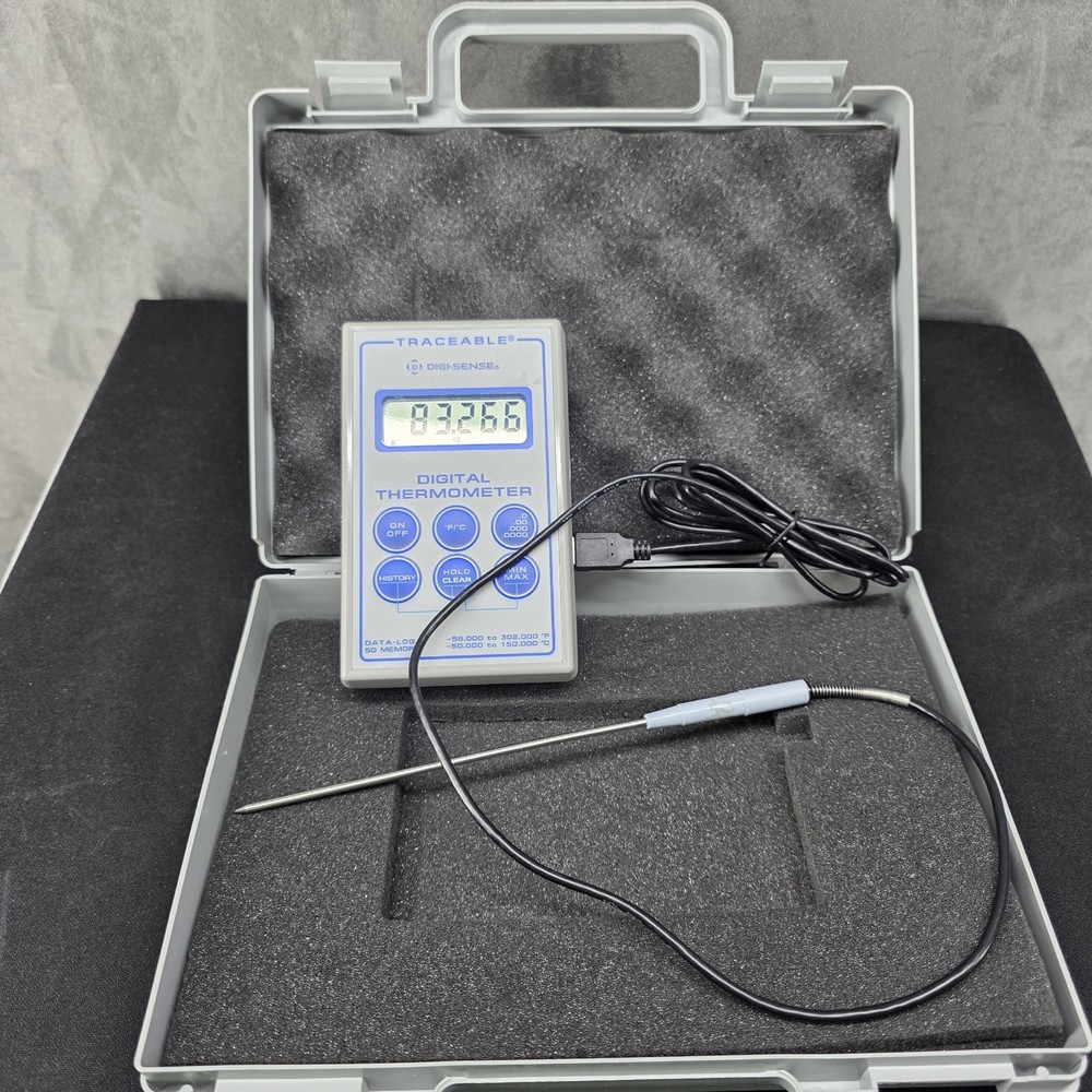 Traceable Digital Thermometer with Probe & Carry Case, Data Log. 50 Memory
