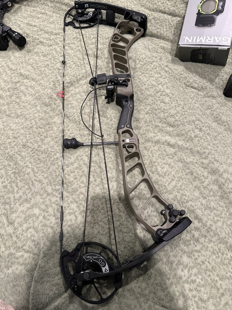 Prime Inline 3 Compound Bow - 29” draw length - Hunter Green (Right Hand)