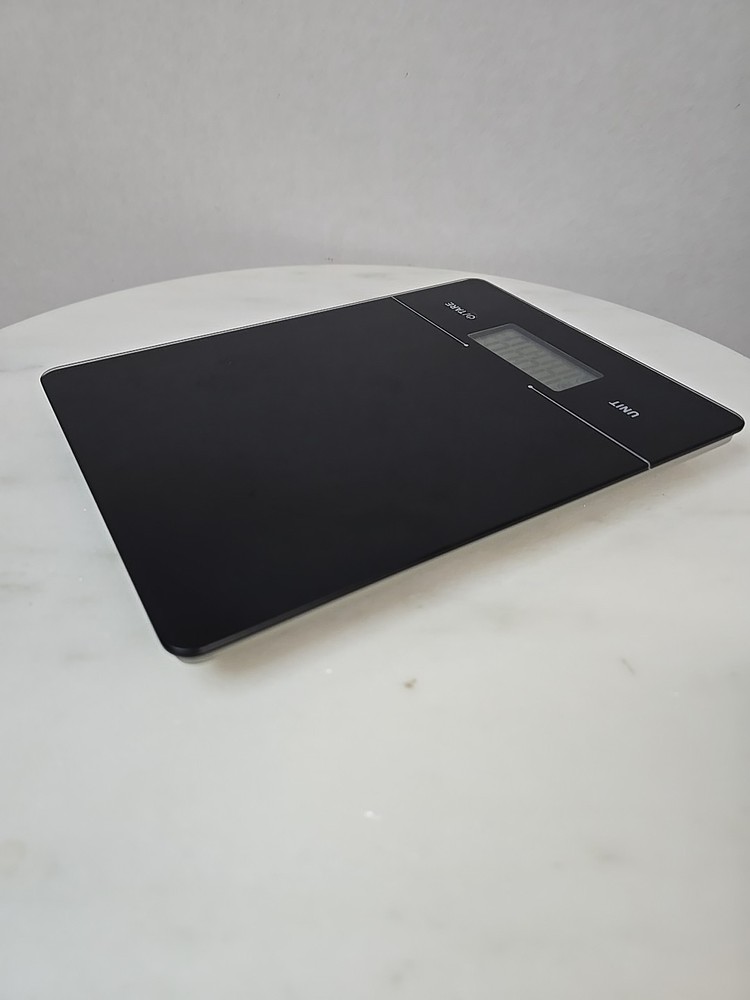 Compact Digital Kitchen Scale 5 kg Black