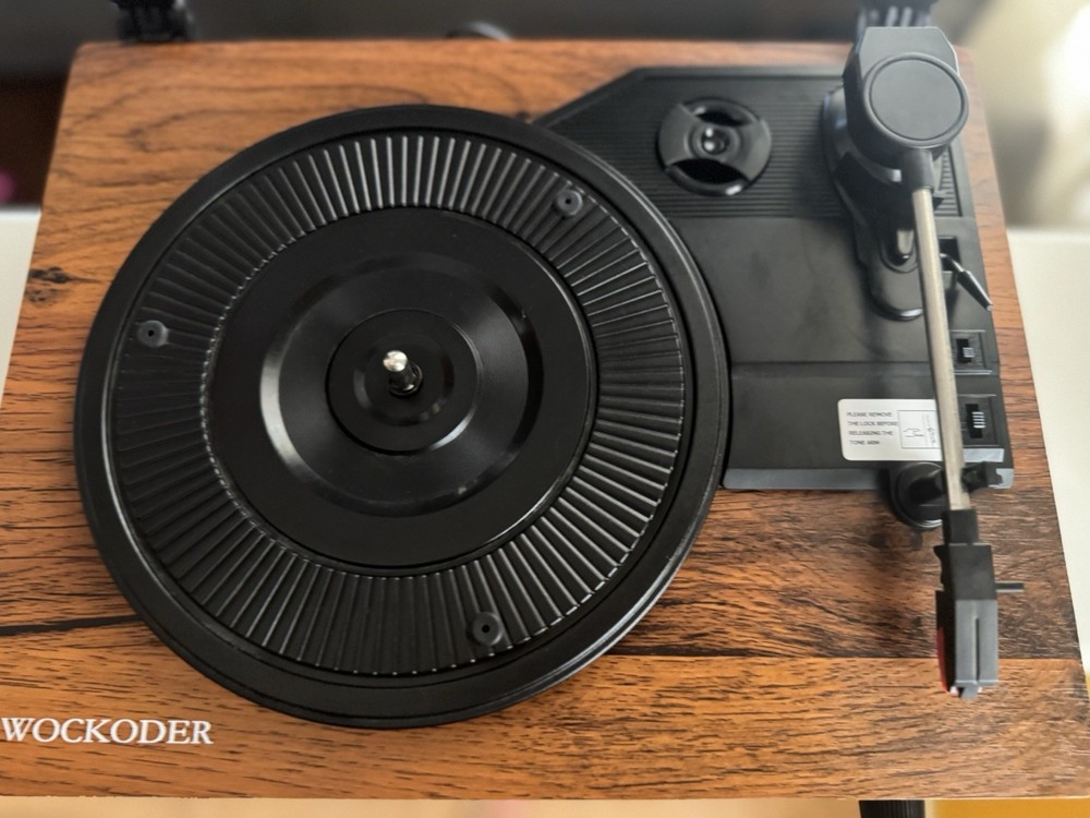 WOCKODER Vintage Style Turntable Record Player Built-In Speakers AUX