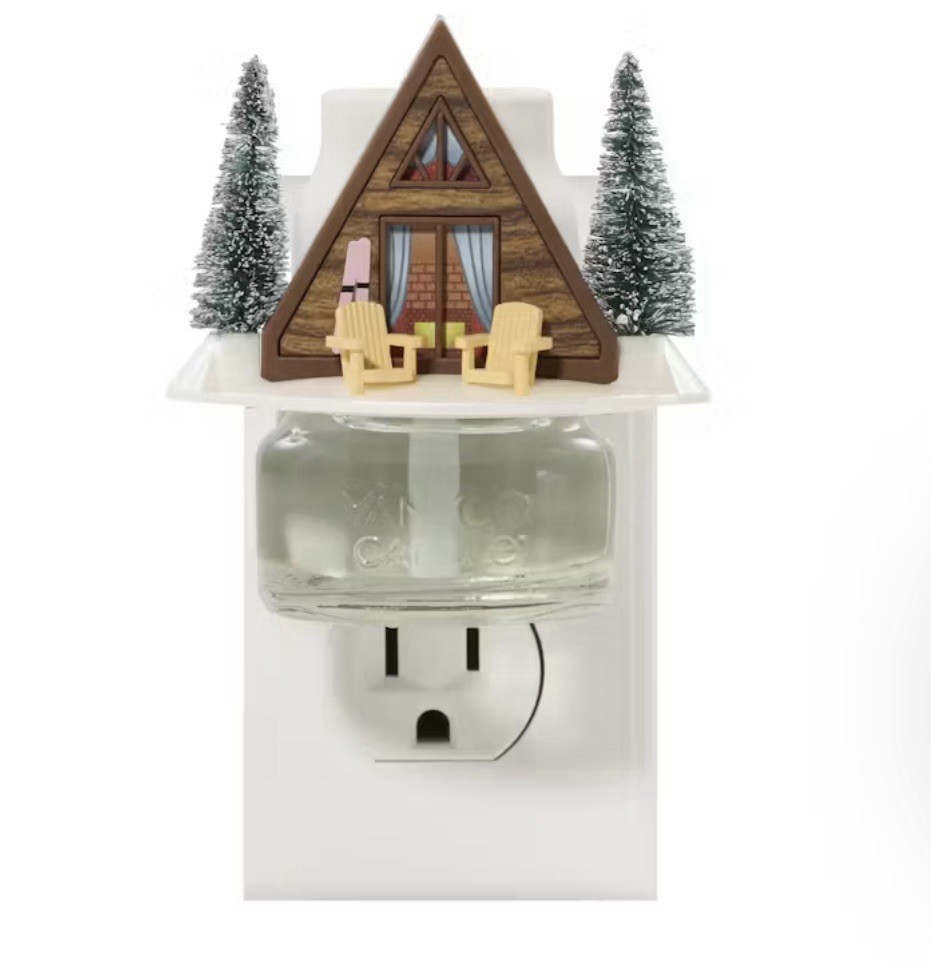 NWT Yankee Candle A-Frame ScentPlug® Diffuser w/ Light Sensor, Holiday