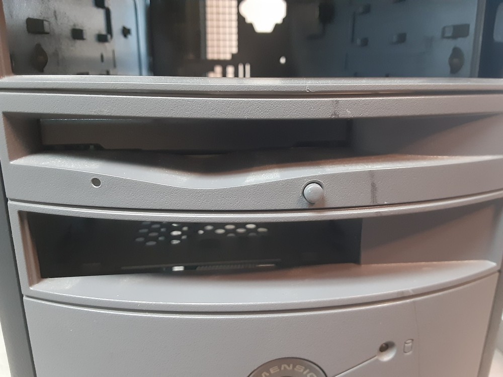 Case ONLY for Dell Dimension 8200 includes Floppy Drive