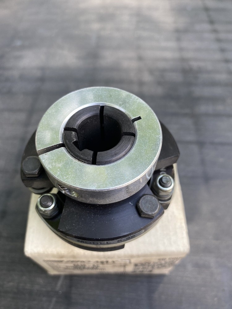 New Zero-Max 6A26-AC CD Clamp Coupling 0.625" Bore