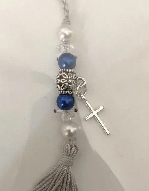 Crocheted pineapple bookmark