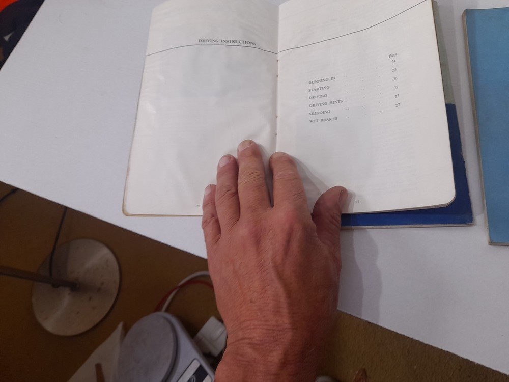 Vintage Austin Handbooks