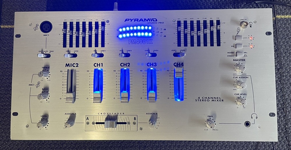 Pyramid Studio Pro Model PM4001X Mixer