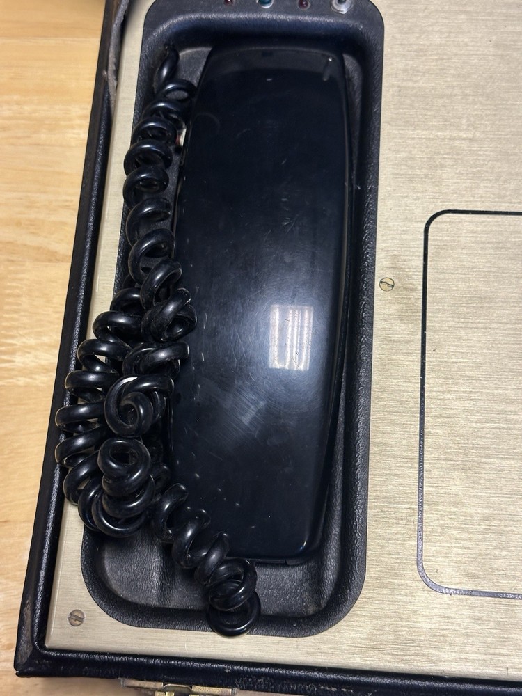 Integrated Systems Technology TEL-COM 150A Mobile Briefcase Rotary Telephone 420