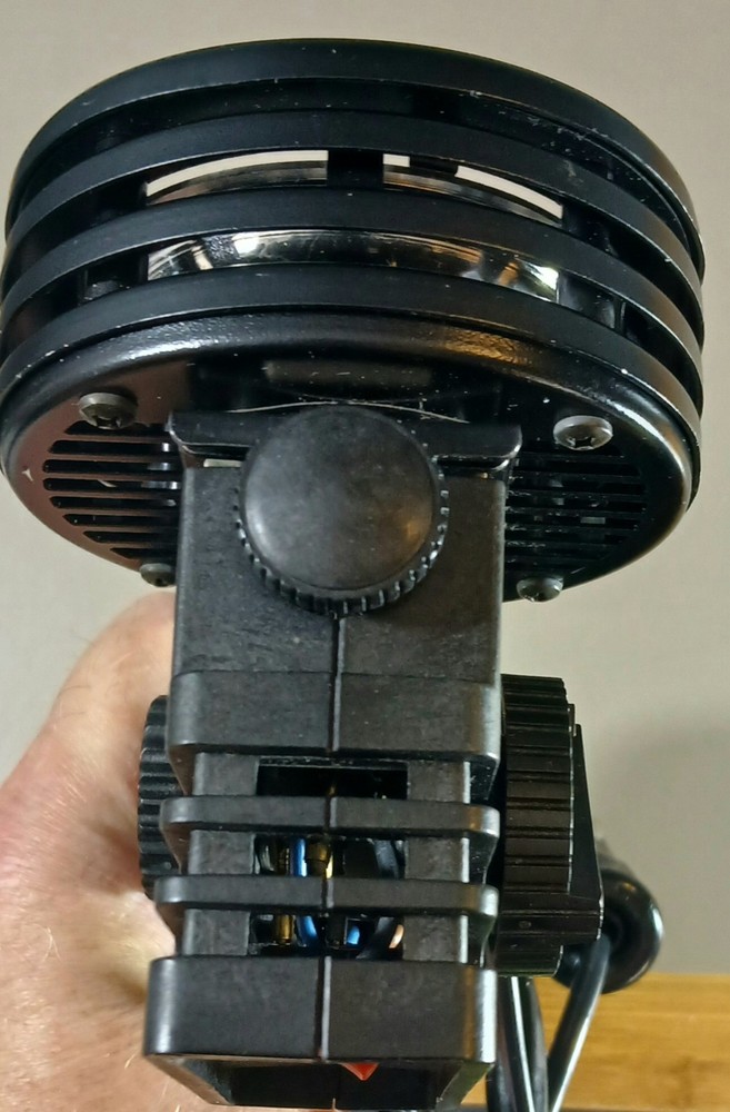 Lowel ViP System ILight Wired W/DC Car Lighter Plug *Tested*