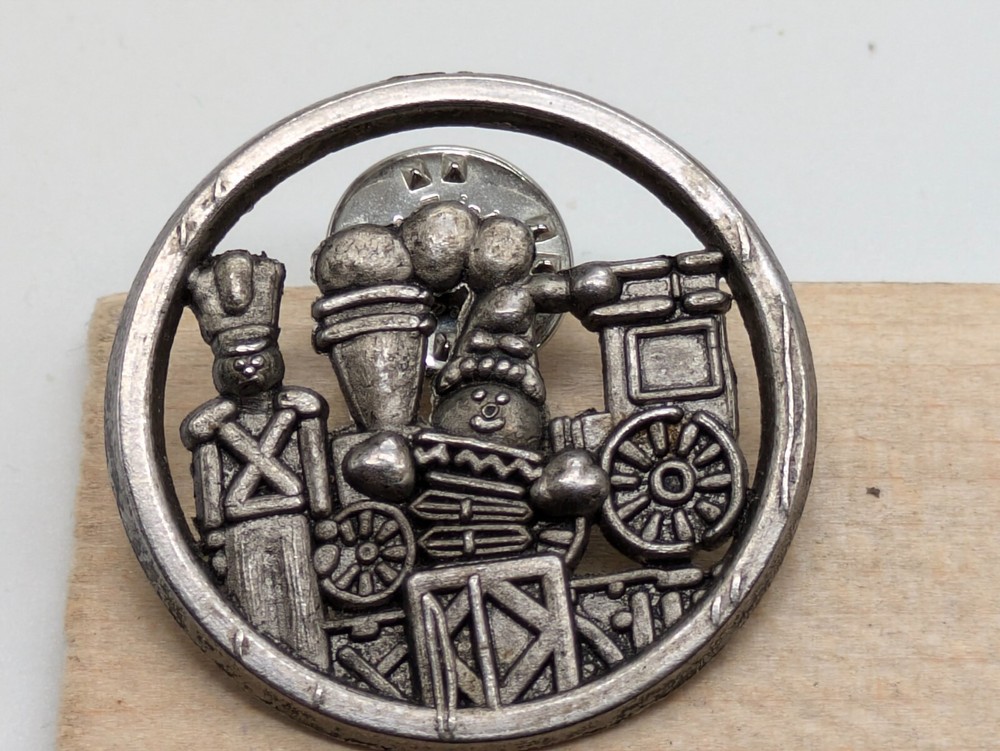 Hallmark 1998 Toy Train Nutcracker Silvertone Lapel Pin