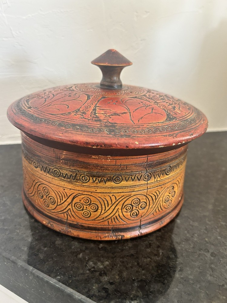 Ornate Japanese Etched Spice Box