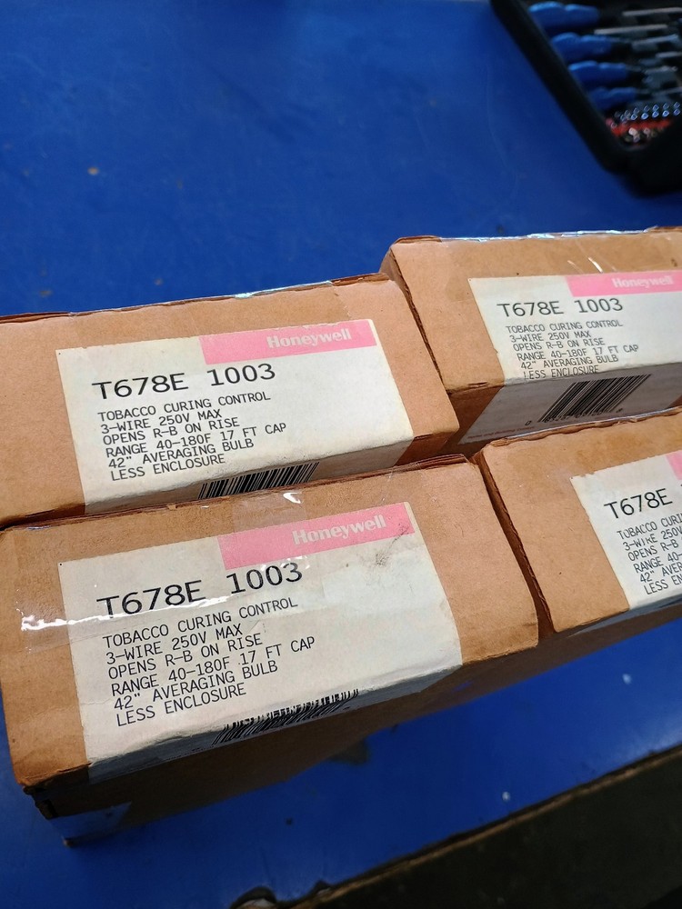 Honeywell T678E1003 Tobacco Curing Control Remote Bulb Temp Controller