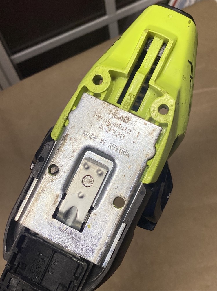 FISCHER RC4 Z18 X RD FREE FLEX COMPETITION BINDING