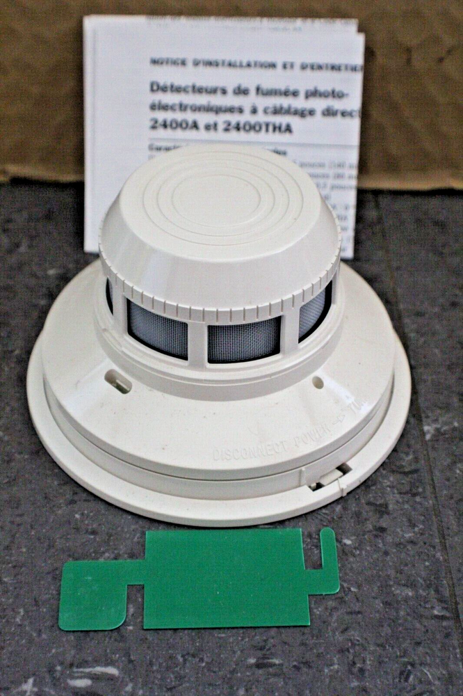 SYSTEM SENSOR 2400A DIRECT WIRE PHOTOELECTRIC SMOKE DETECTOR