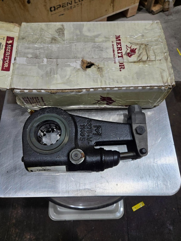 Meritor 3133373 LH slack adjuster