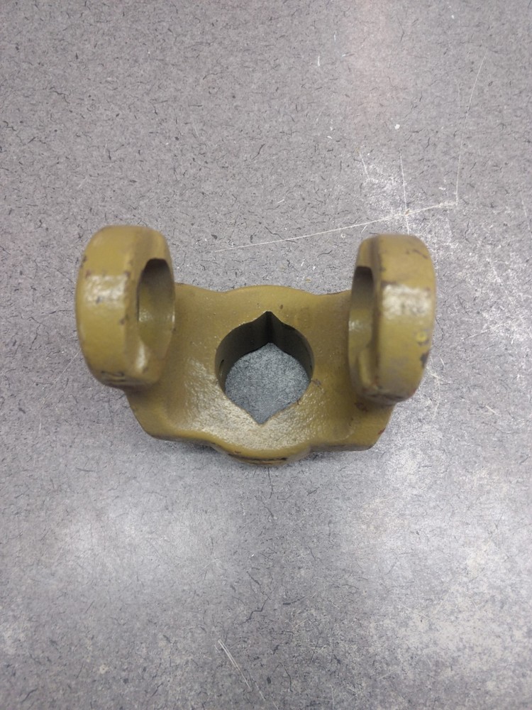 W300-7434 PTO YOKE