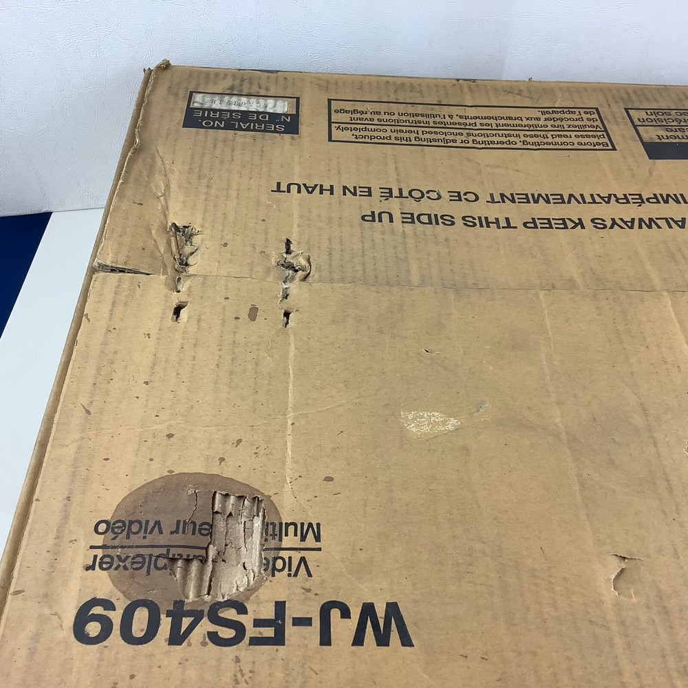 Panasonic WJ-FS409 Video Multiplexer Open Box