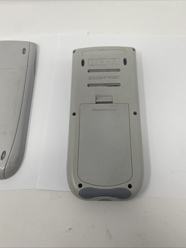 Texas Instruments TI-84 Plus Silver Edition Graphing Calculator -TESTED