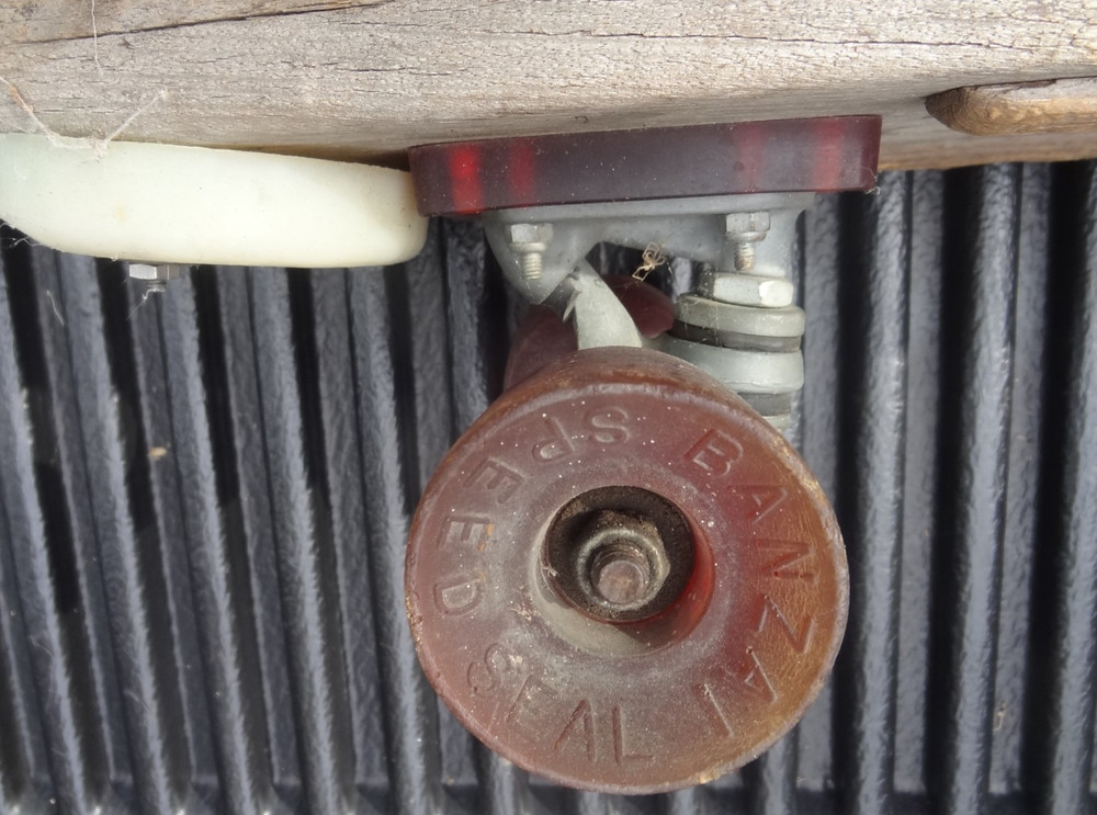 BANZAI 70's vtg Skateboard complete