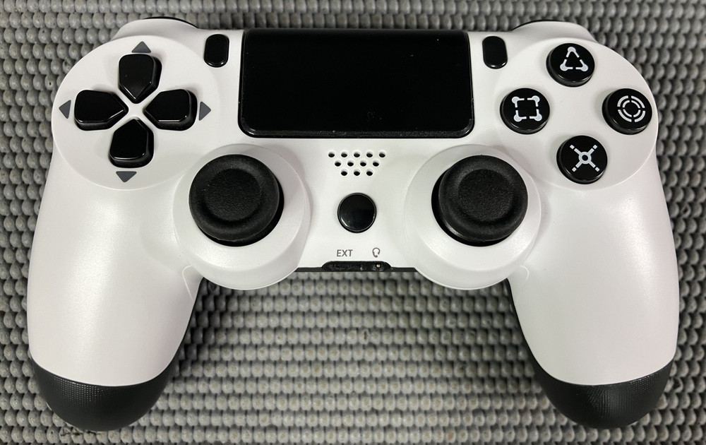 Wireless PS4 Controller by ZR Computer Entertainment White - Tested