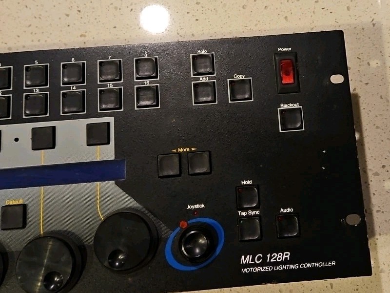 Leviton Rackmount MLC 128R Motorized Lighting Controller Unit Only Untested