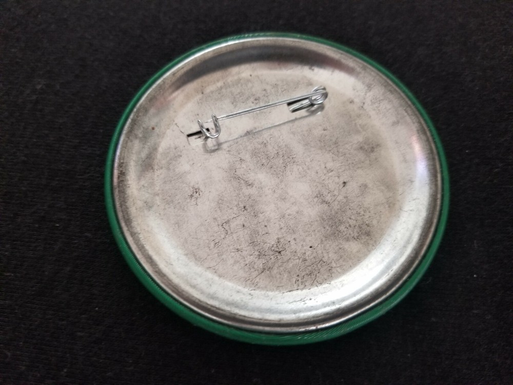 Vintage Budweiser Leprechaun Lenticular Pinback Button - 3" Diameter