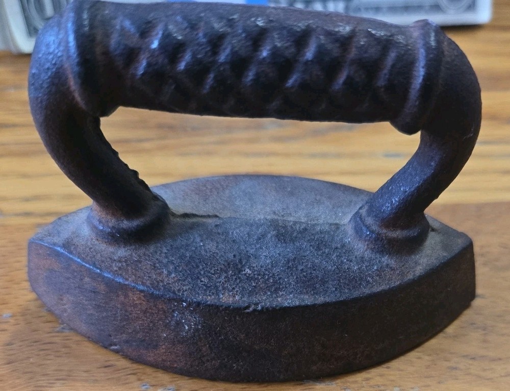 Mini Vintage Iron