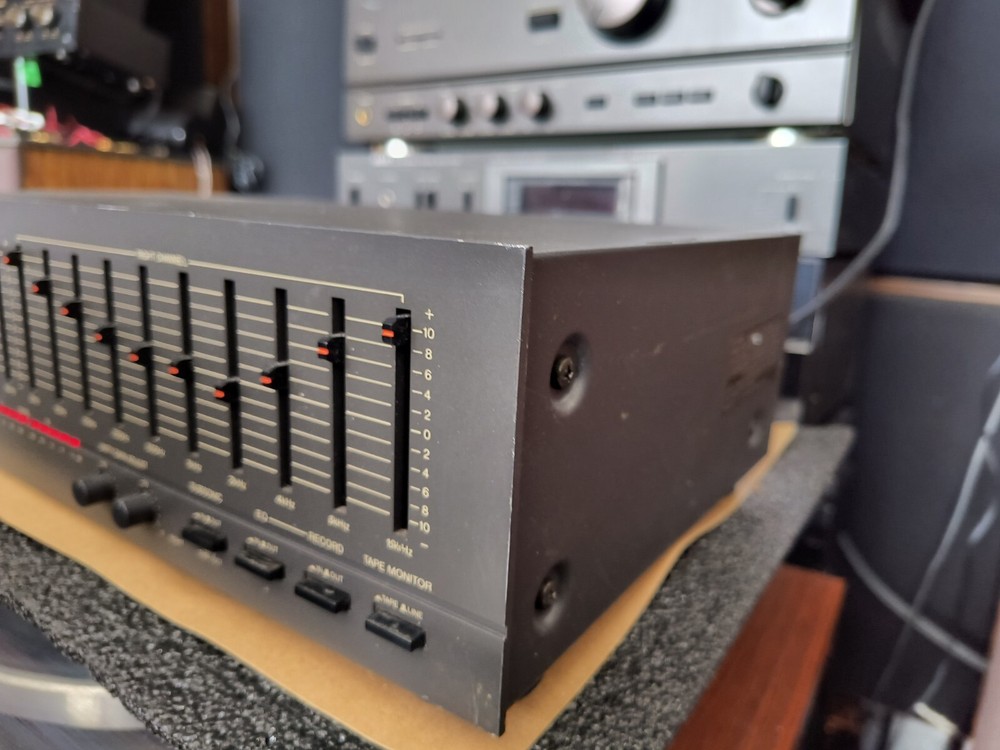 Vector Research VQ-100 Stereo 10-Band Graphic Equalizer