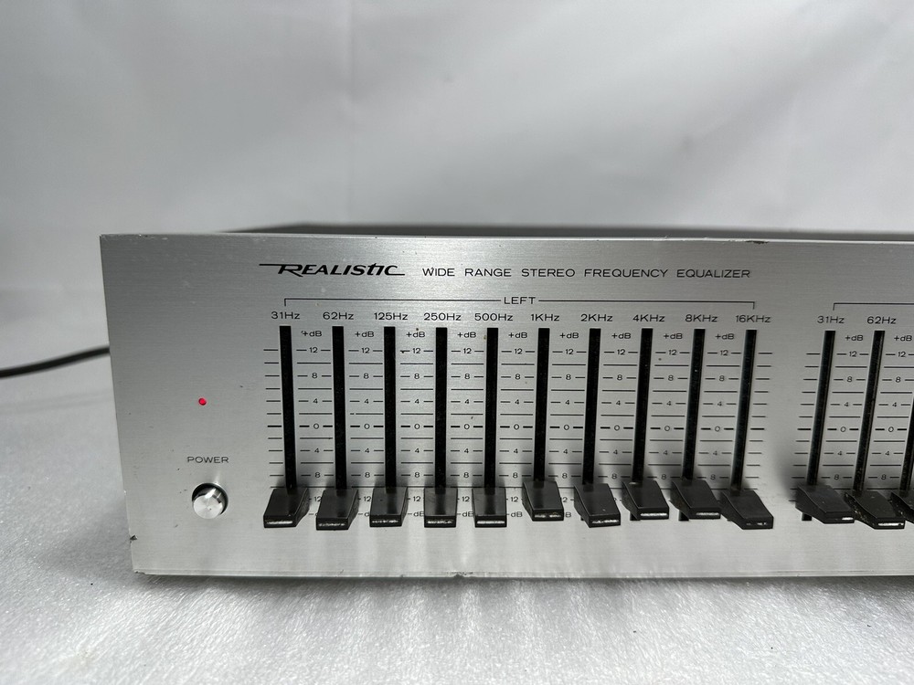 Realistic 31-2000A 10-Band Wide Range Stereo Frequency Equalizer ~ Broken Knobs