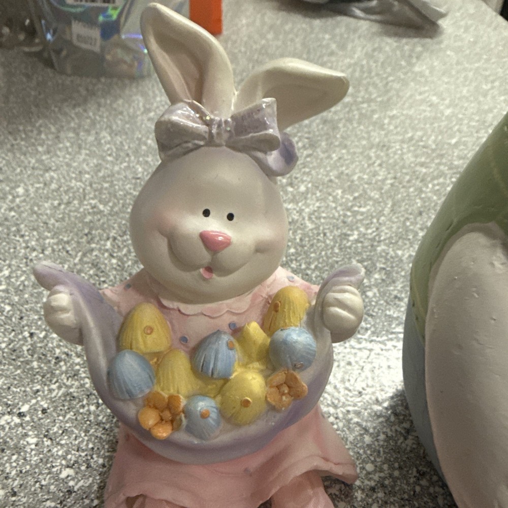 Set Of 3 Ceramic Easter bunny Ceramic Figurines,#39